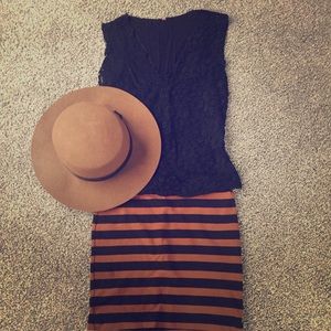 Black top with front lace 🖤